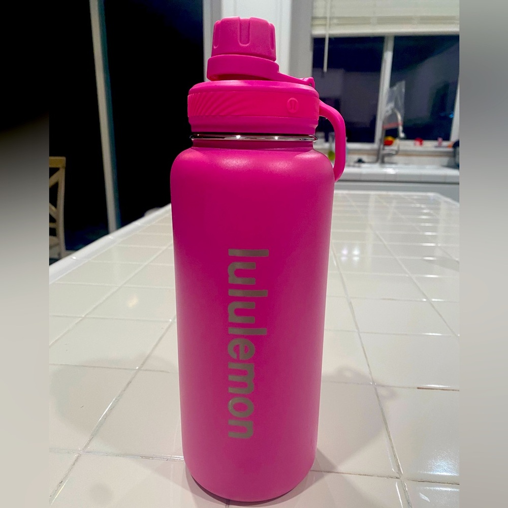 Hot pink lululemon water bottle